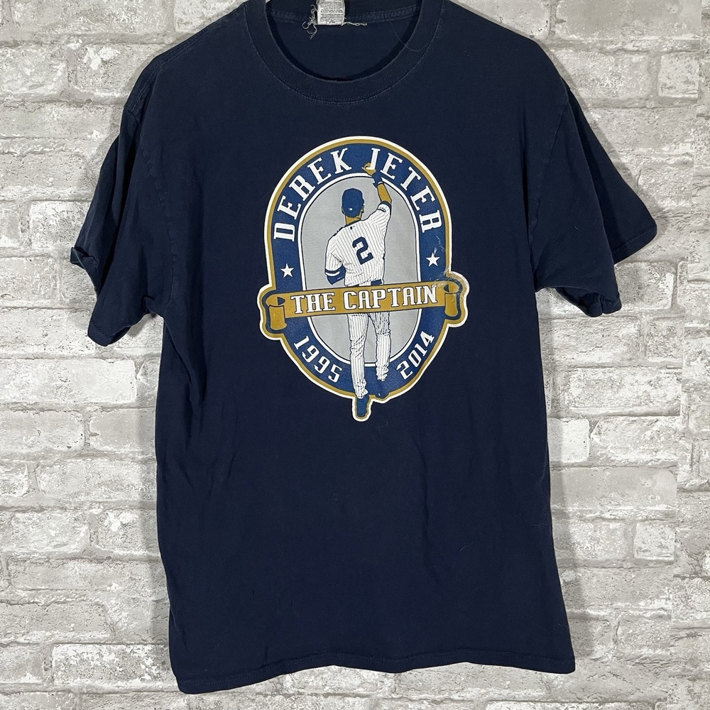 Derek Jeter The Captain  T Shirt 1995-2014 Size Large Final Season Double Sided